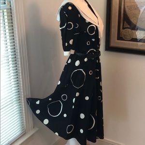 VINTAGE HESS DEPT STORE DRESS BLACK WHITE CIRCLES